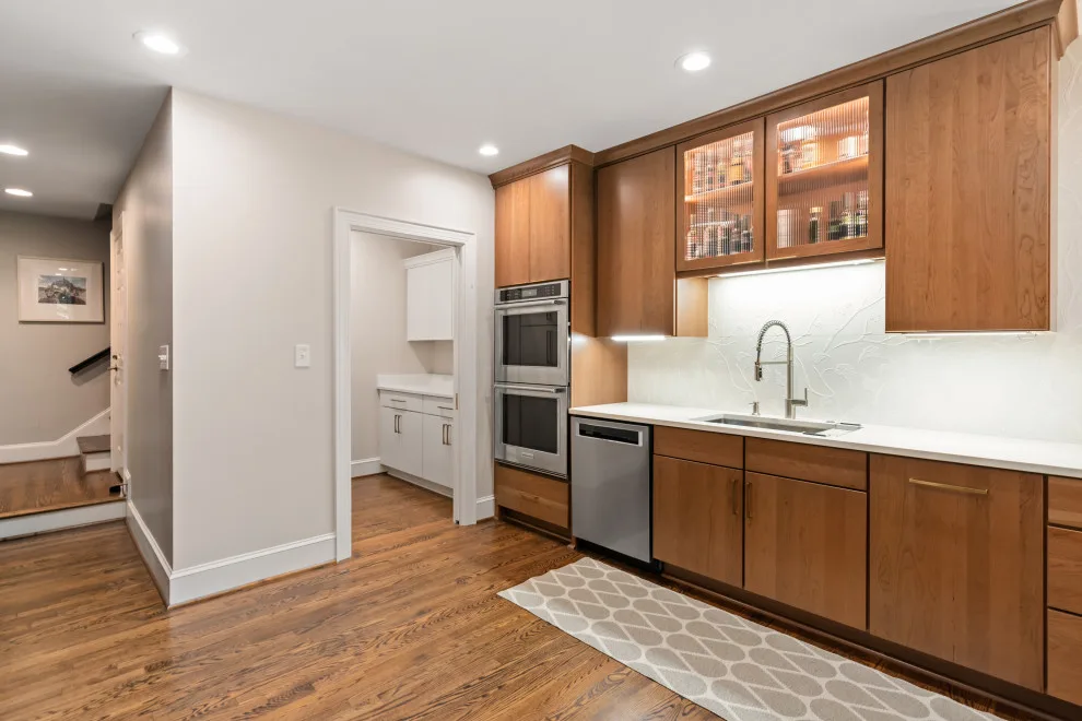 SouthPark Townhouse Kitchen by Detailed Interiors Inc. - Photo 7