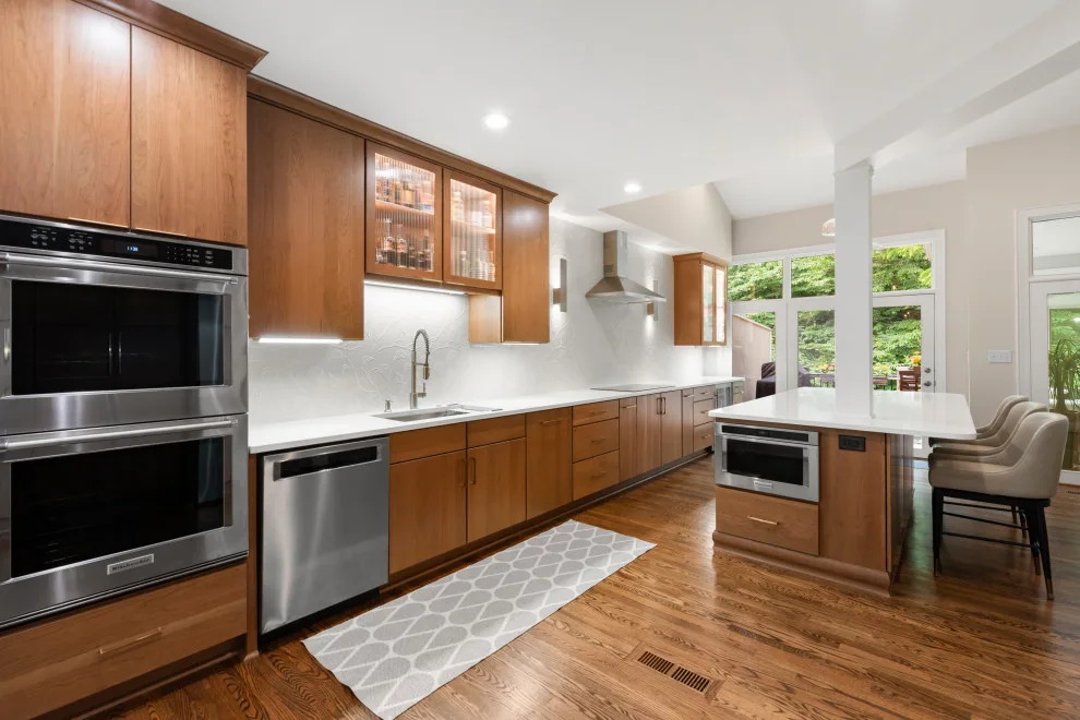SouthPark Townhouse Kitchen by Detailed Interiors Inc. - Photo 9