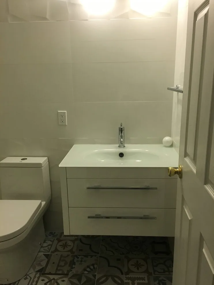 Edgewater Contemporary Bathroom Upgrade by Argen Build - Photo 3