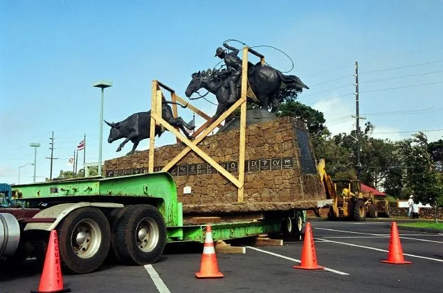 Statue Moving by Zambeck Construction - Photo 2
