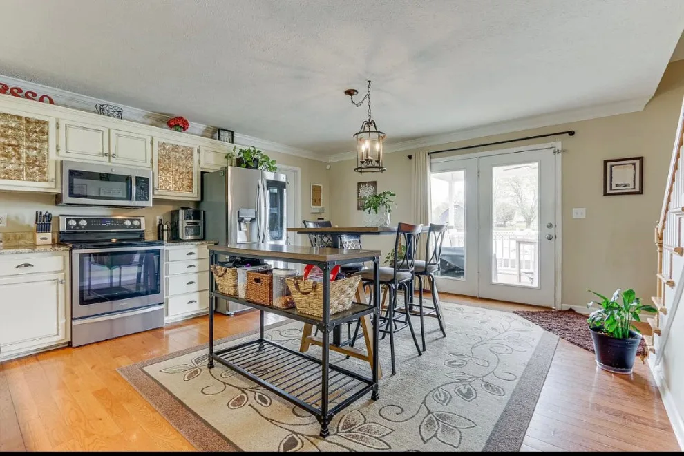 Remarkable Kitchen Makeover Featuring New Cabinets by Kitchen Solvers Of Spring Hill - Photo 10