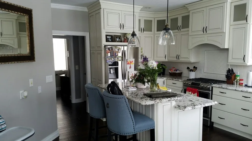 Classic White Kitchen - Bristol, IN by Leatherman Supply Inc - Photo 3
