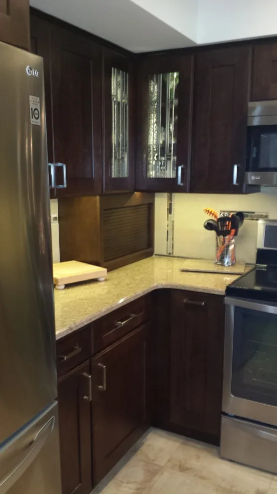 Urban Home Kitchen by Lincoln Cabinet - Photo 7