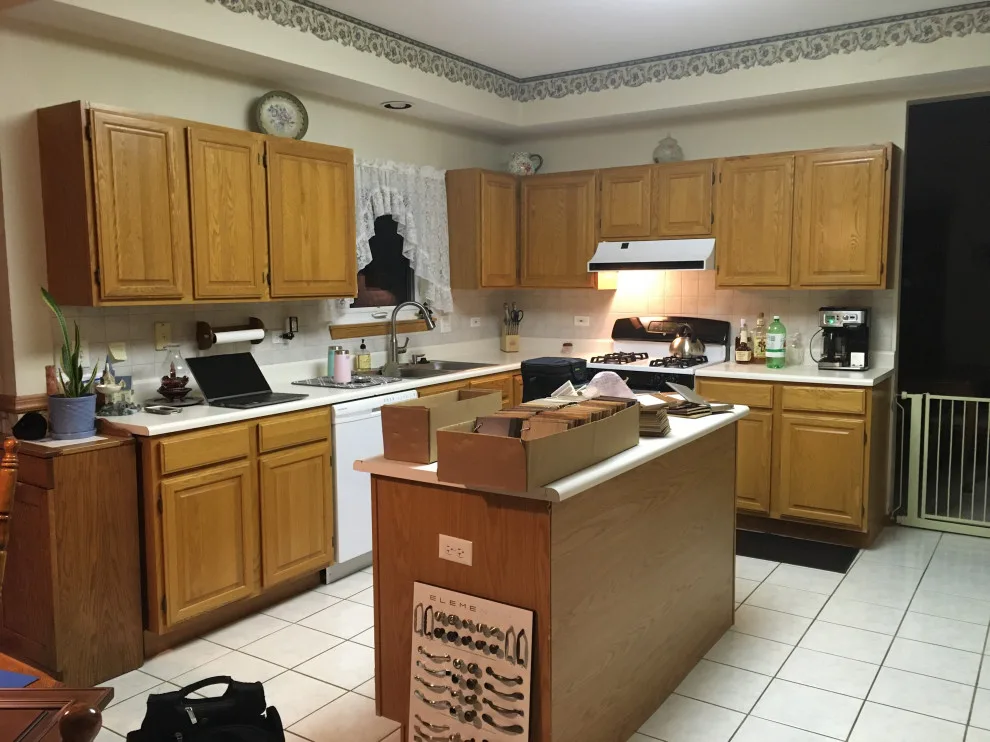 Nutmeg-Stained Traditional Kitchen Renovation by Kitchen Solvers Of Grayslake - Photo 14