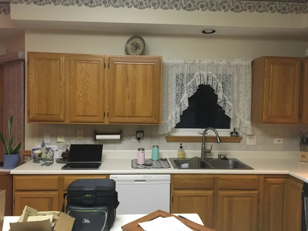 Nutmeg-Stained Traditional Kitchen Renovation by Kitchen Solvers Of Grayslake - Photo 11