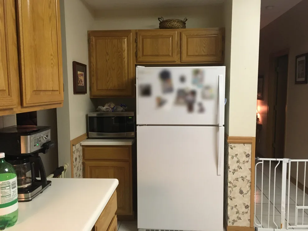 Nutmeg-Stained Traditional Kitchen Renovation by Kitchen Solvers Of Grayslake - Photo 17