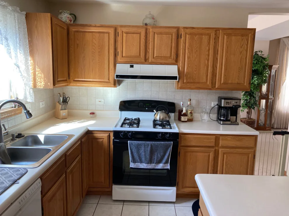 Nutmeg-Stained Traditional Kitchen Renovation by Kitchen Solvers Of Grayslake - Photo 6