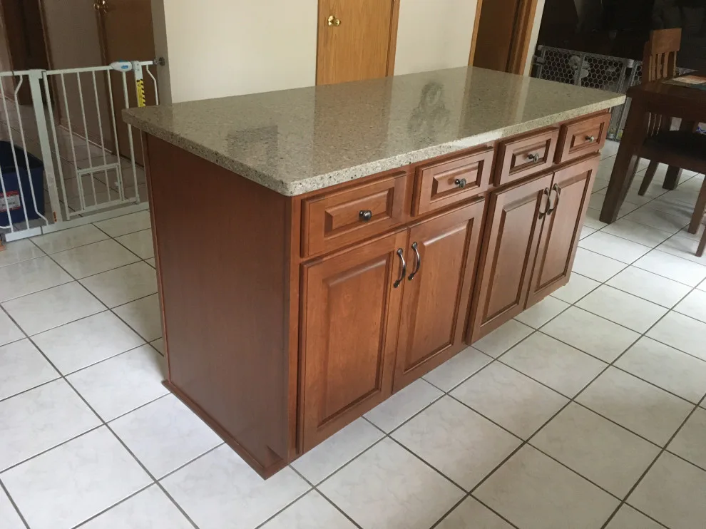 Nutmeg-Stained Traditional Kitchen Renovation by Kitchen Solvers Of Grayslake - Photo 16