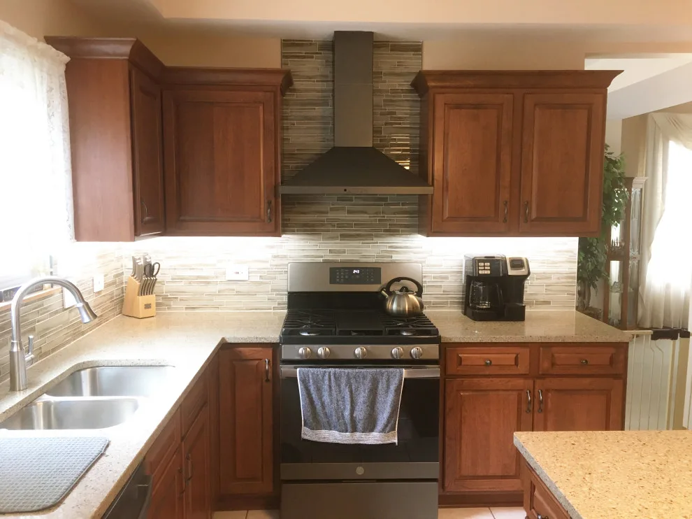 Nutmeg-Stained Traditional Kitchen Renovation by Kitchen Solvers Of Grayslake - Photo 4