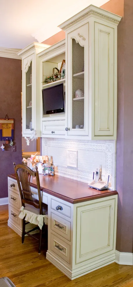 Classic Kitchen by Hartert-Russell - Photo 5