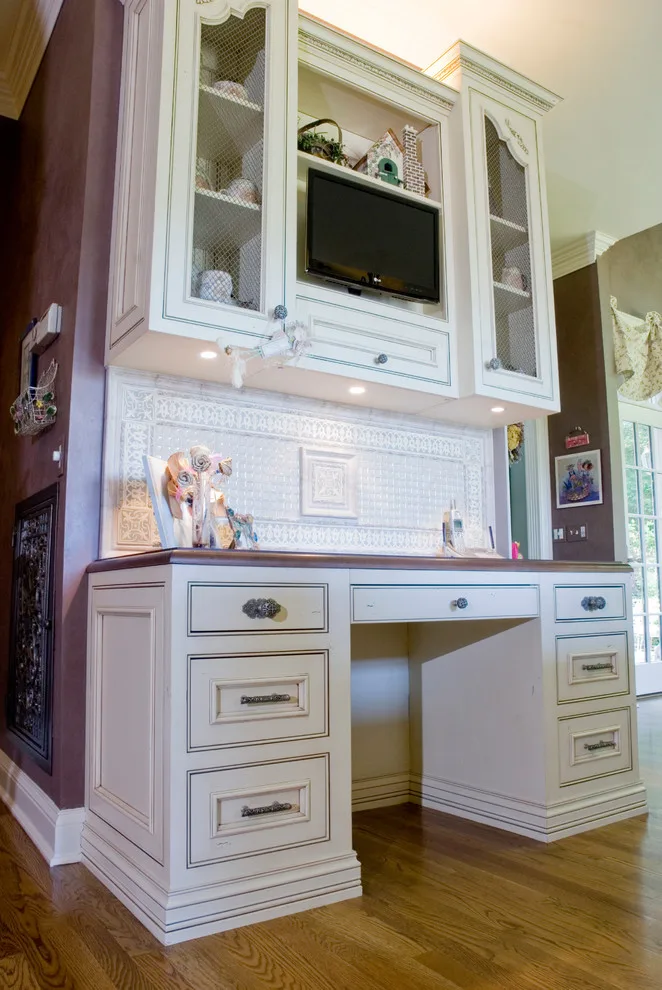Classic Kitchen by Hartert-Russell - Photo 3