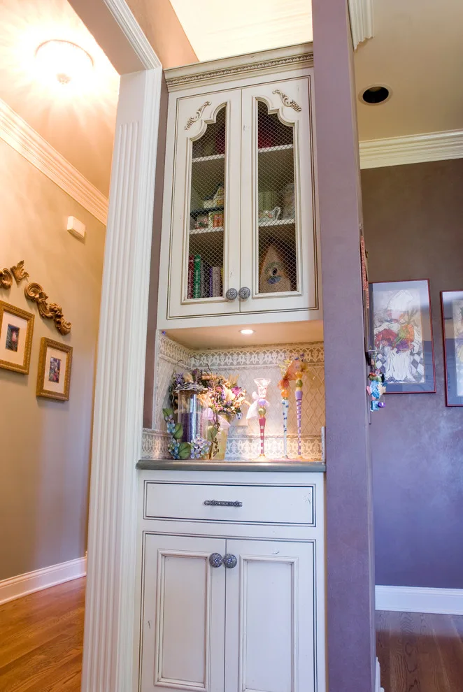 Classic Kitchen by Hartert-Russell - Photo 25