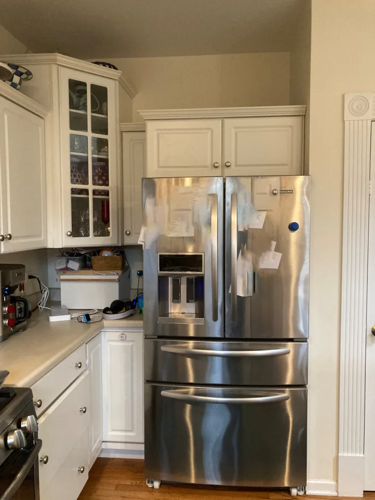 Glacier White Transitional Hybrid Kitchen Renovation by Kitchen Solvers Of Grayslake - Photo 13