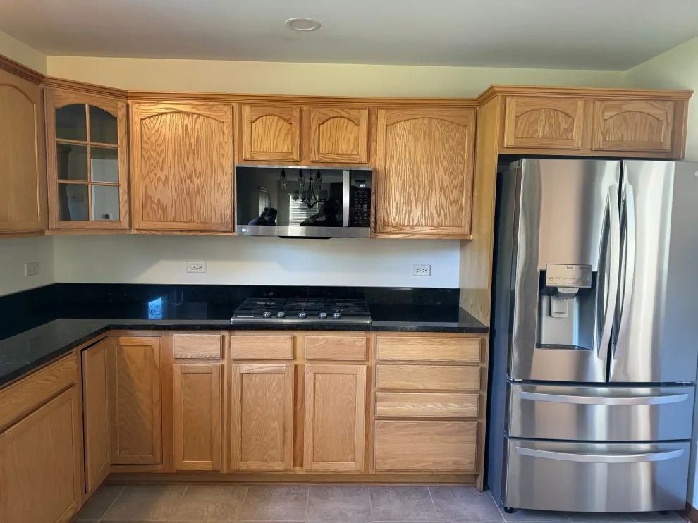 Stratus SuperMatte Transitional Hybrid Kitchen Renovation by Kitchen Solvers Of Grayslake - Photo 6