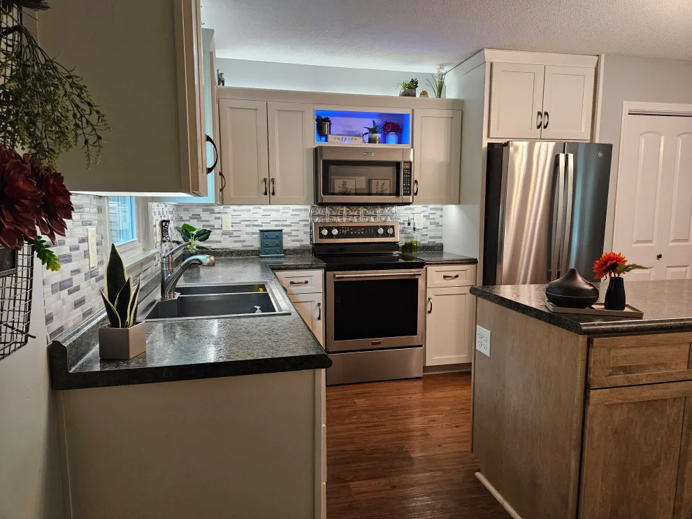 Hybrid Kitchen Renovation for Transitioning Spaces by Kitchen Solvers Of Spring Hill - Photo 6
