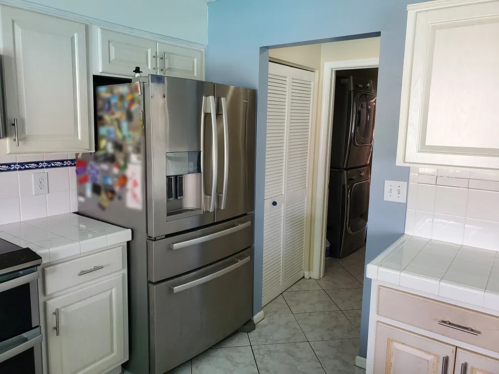 Matte White Transitional Kitchen Renovation by Kitchen Solvers Of Fort Lauderdale - Photo 17