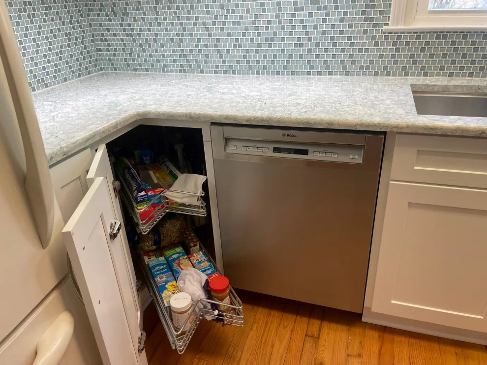 Polar White Shaker Door Transitional Kitchen Renovation by Kitchen Solvers Of Charleston - Photo 2