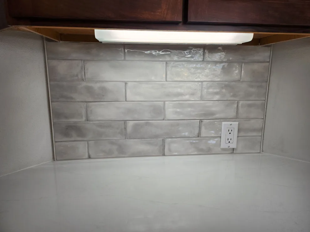 Raised Panel Door Transitional Kitchen Renovation by Kitchen Solvers Of Madison - Photo 4