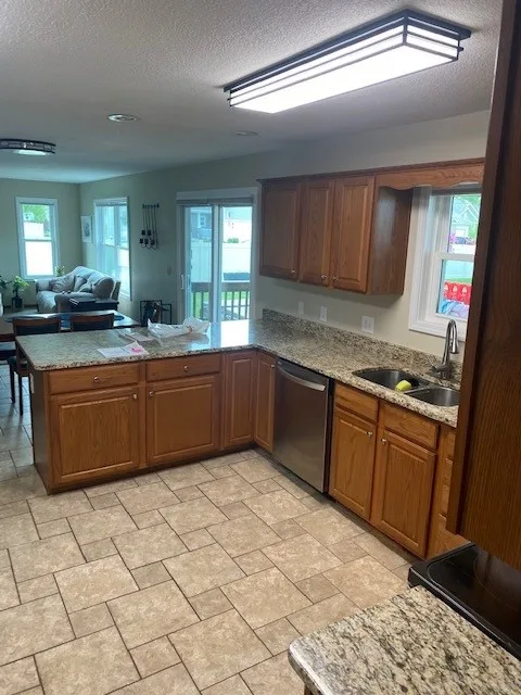 Snow-Colored Transitional Kitchen Renovation by Kitchen Solvers Of Fort Wayne & Toledo - Photo 6