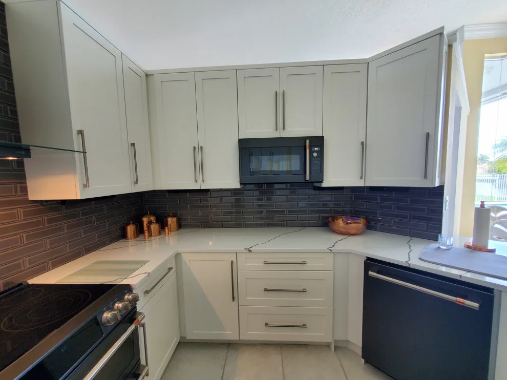 Two-Tone Kitchen Remodel Transformation by Kitchen Solvers Of Fort Lauderdale - Photo 8