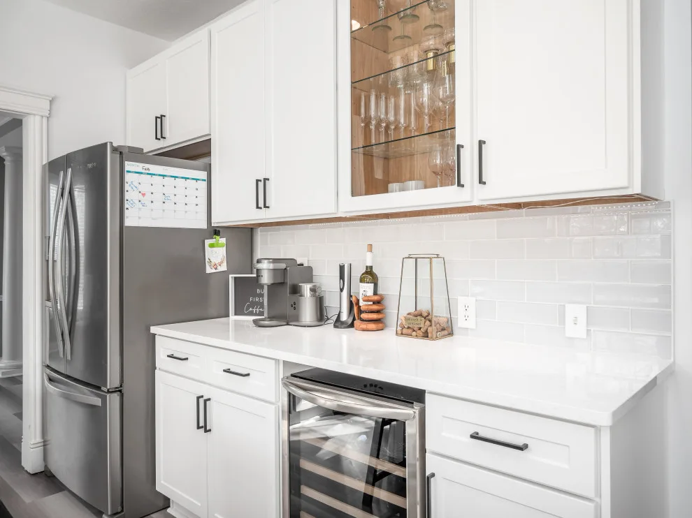 White Satin Shaker Transitional Kitchen Renovation by Kitchen Solvers Of Allentown - Photo 7