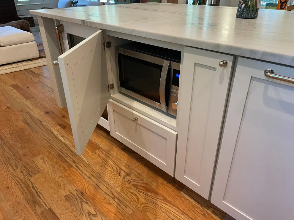 Mission Shaker Door Transitional Kitchen Renovation by Kitchen Solvers Of Charleston - Photo 7