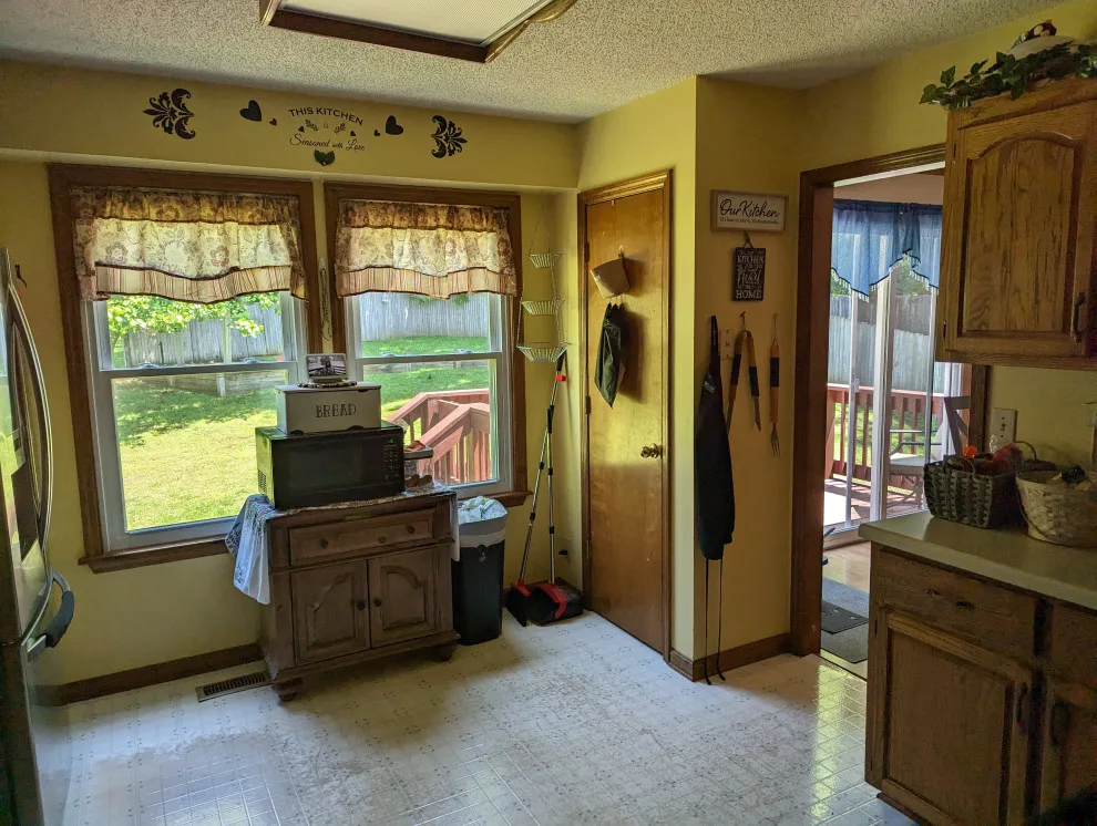 New Slate Cabinet Transitional Kitchen Renovation by Kitchen Solvers Of Spring Hill - Photo 5