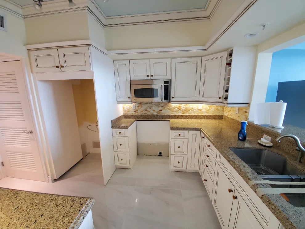 Satin White Transitional Kitchen Renovation by Kitchen Solvers Of Fort Lauderdale - Photo 3