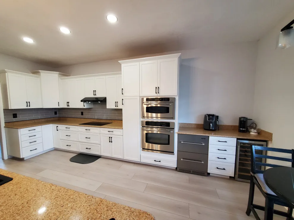 Satin White Shaker Door Transitional Kitchen Renovation by Kitchen Solvers Of Fort Lauderdale - Photo 9