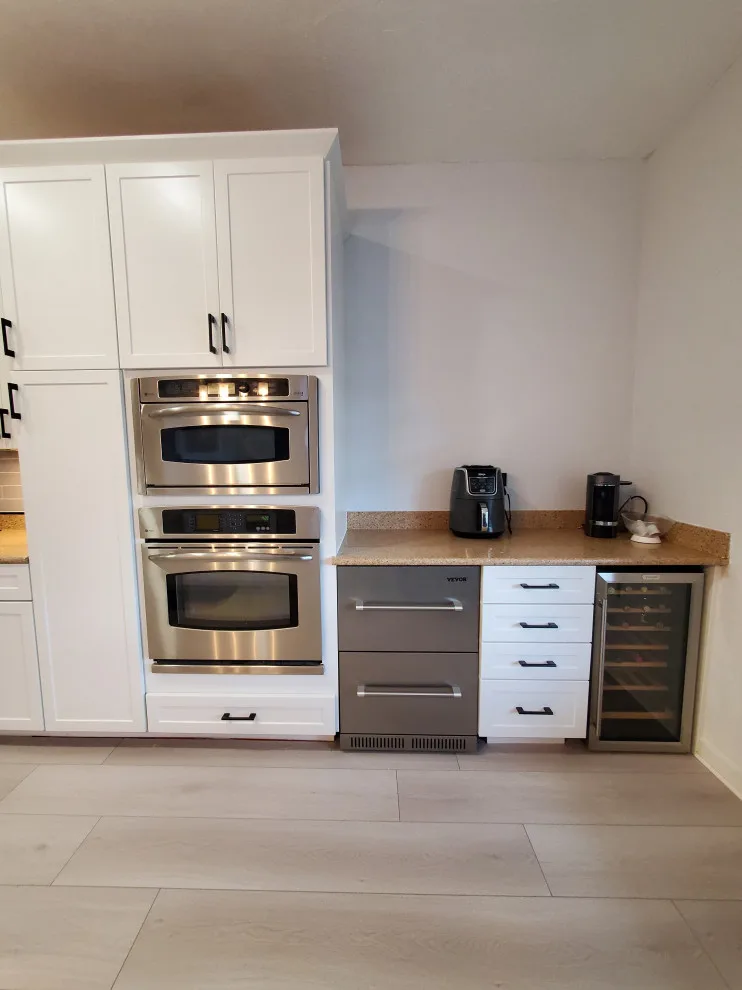 Satin White Shaker Door Transitional Kitchen Renovation by Kitchen Solvers Of Fort Lauderdale - Photo 12