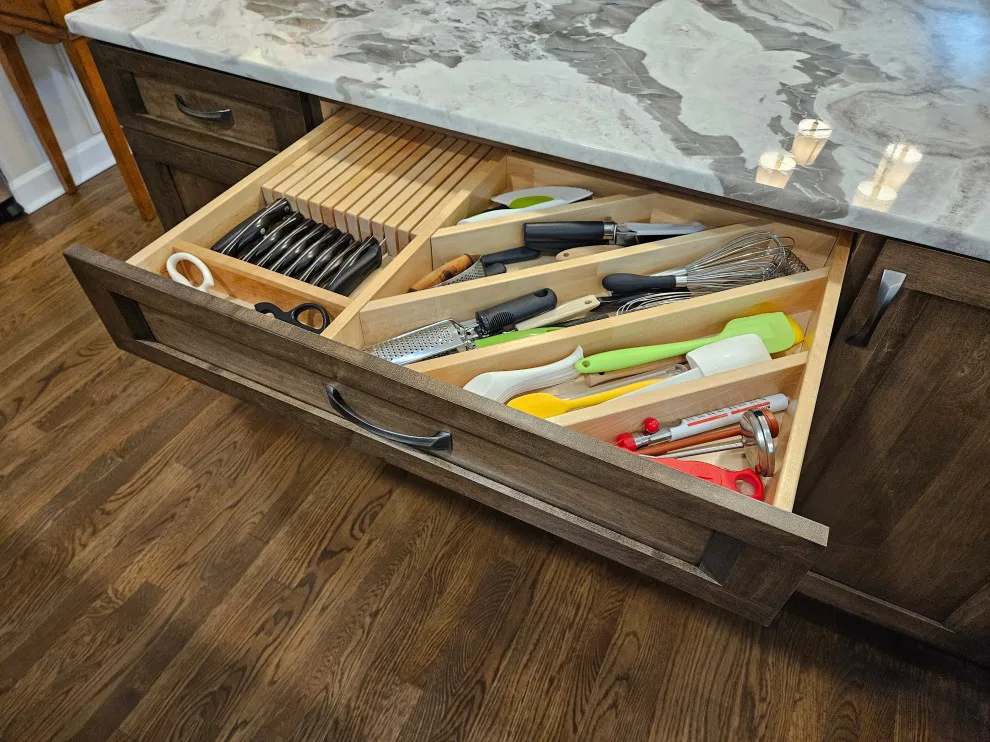 Two-Tone Cabinet Transitional Kitchen Renovation by Kitchen Solvers Of Spring Hill - Photo 26