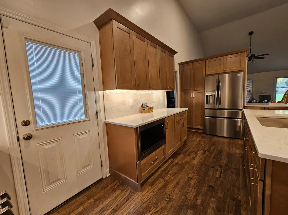 Sandstone Cabinet Transitional Kitchen Renovation by Kitchen Solvers Of Spring Hill - Photo 27