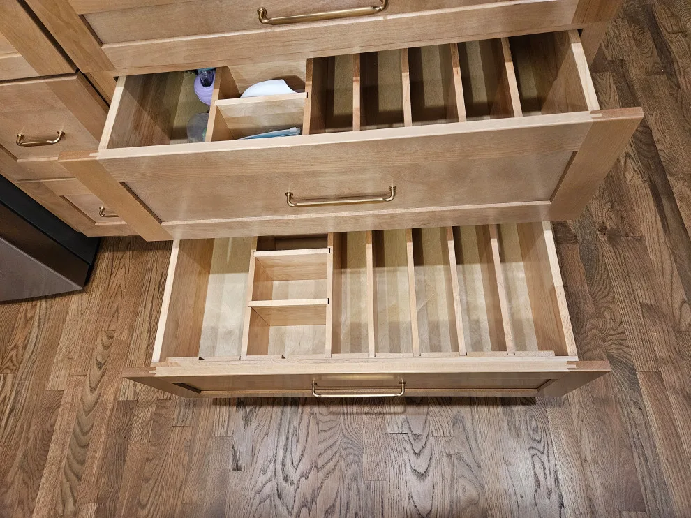 Sandstone Cabinet Transitional Kitchen Renovation by Kitchen Solvers Of Spring Hill - Photo 25