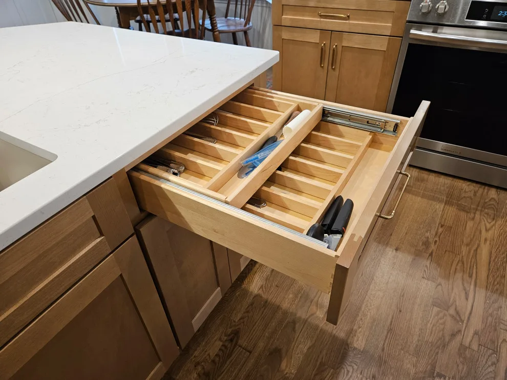 Sandstone Cabinet Transitional Kitchen Renovation by Kitchen Solvers Of Spring Hill - Photo 8