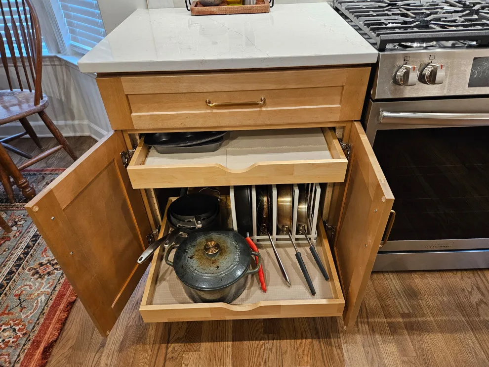 Sandstone Cabinet Transitional Kitchen Renovation by Kitchen Solvers Of Spring Hill - Photo 4