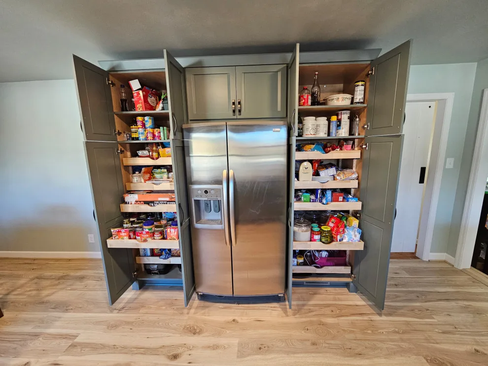 Spruce Cabinet Kitchen Renovation by Kitchen Solvers Of Spring Hill - Photo 28