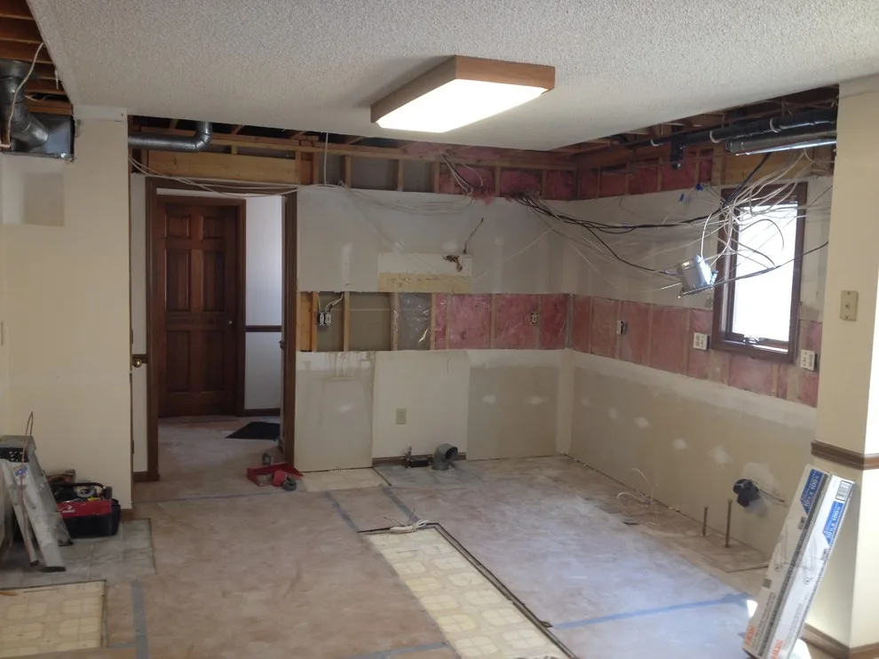 Soffit-Free Transitional Kitchen by Bathroom And Kitchen Services, LLC - Photo 4