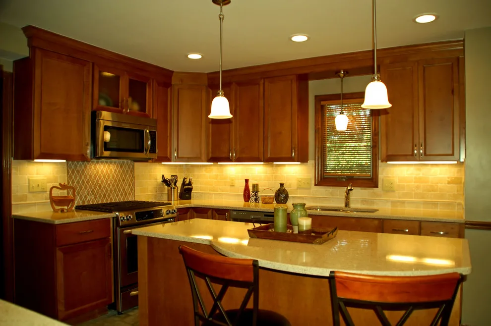 Soffit-Free Transitional Kitchen by Bathroom And Kitchen Services, LLC - Photo 2