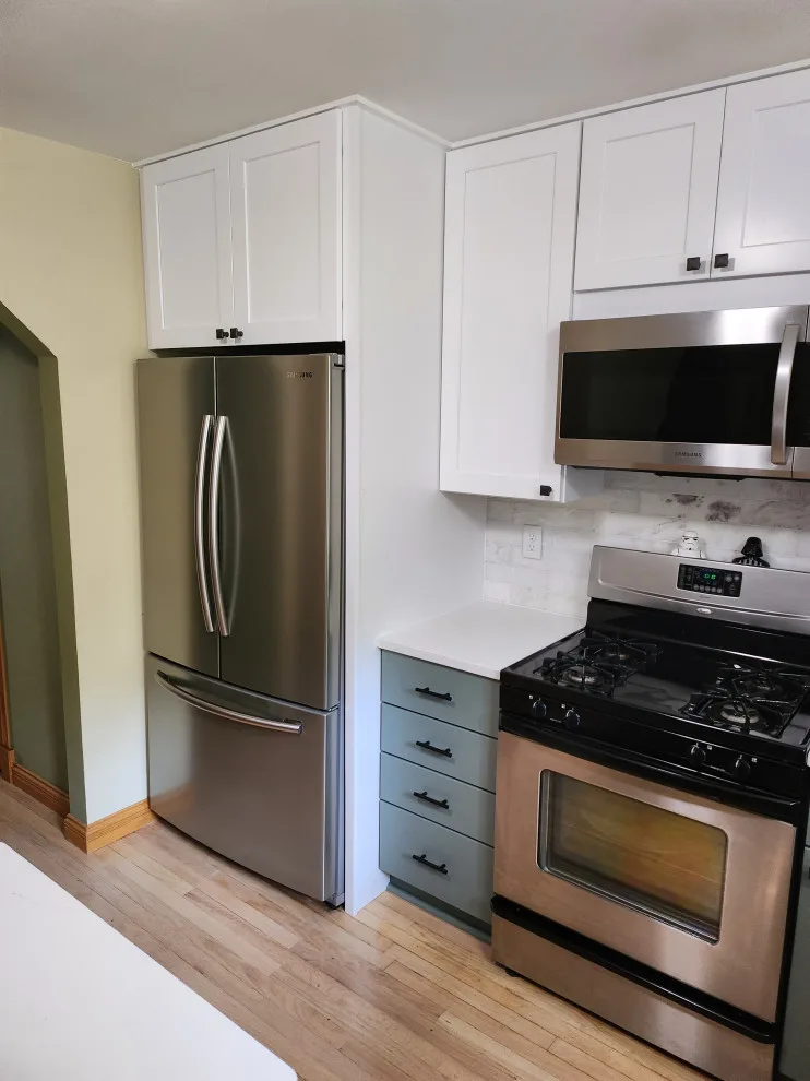 Dual-Color Hybrid Refacing with New Cabinets by Kitchen Solvers Of Madison - Photo 5