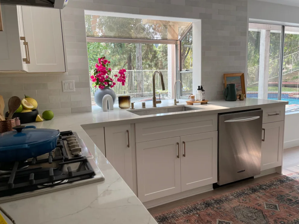 Via Verde Kitchen Renovation by Anderson Reconstruction, Inc - Photo 5