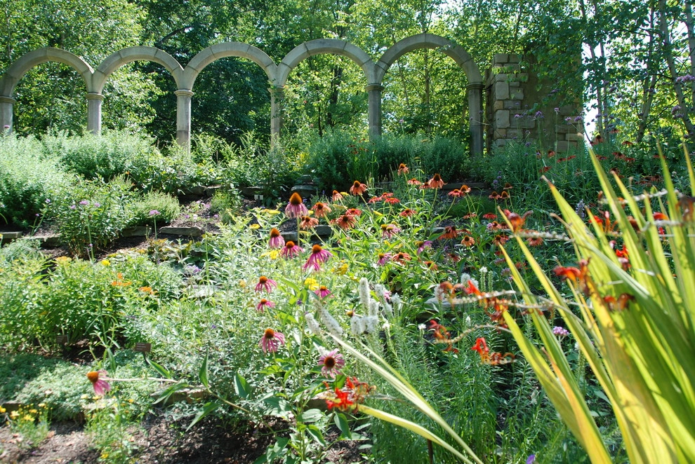 Rosmarin Landscape Design - Photo 9