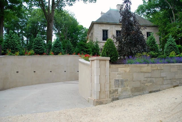 French Estate by Rosmarin Landscape Design - Photo 3