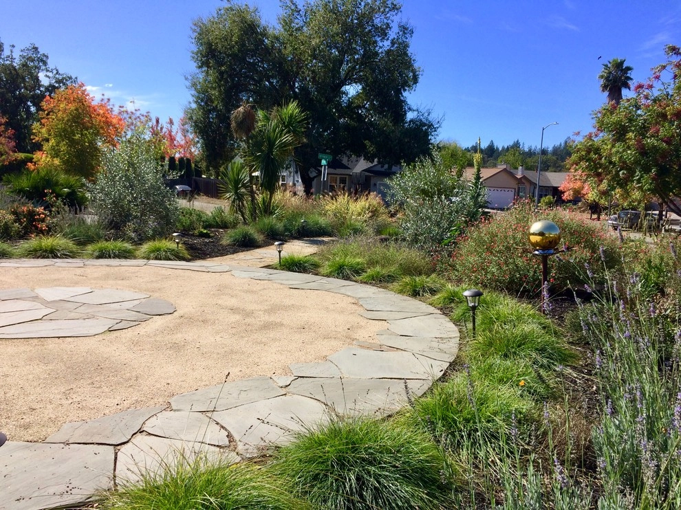 Santa Rosa Front Garden by Rosmarin Landscape Design - Photo 2
