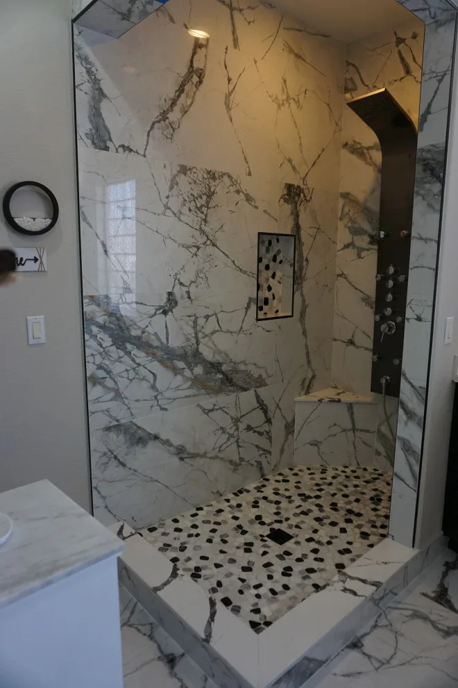 Monochrome Bathroom by Amos Tile LV - Photo 5