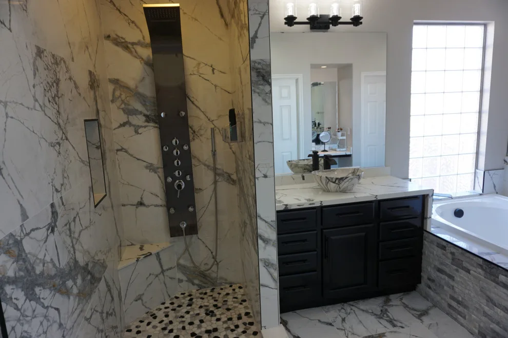 Monochrome Bathroom by Amos Tile LV - Photo 4