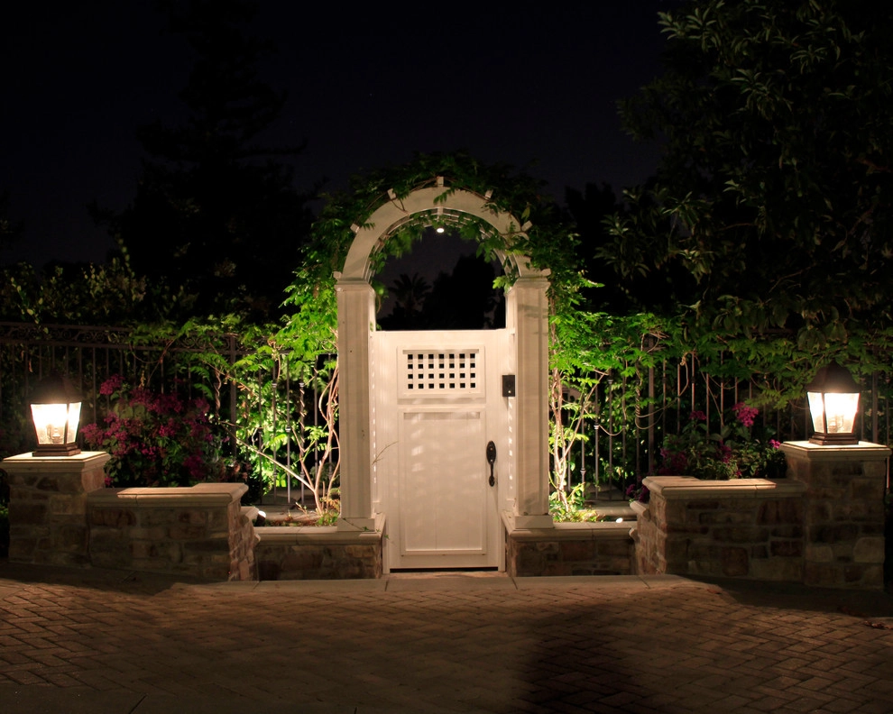 Landscape Lighting by Rue Group, Inc. / Kathryn Rue, Landscape Architect - Photo 6