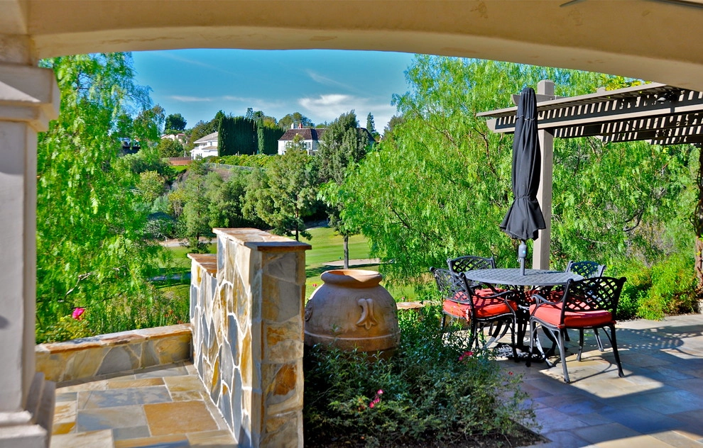 Golf Course Terrace by Rue Group, Inc. / Kathryn Rue, Landscape Architect - Photo 4