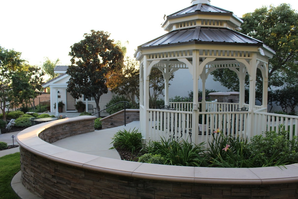 Transformed Lawn Area by Rue Group, Inc. / Kathryn Rue, Landscape Architect - Photo 16