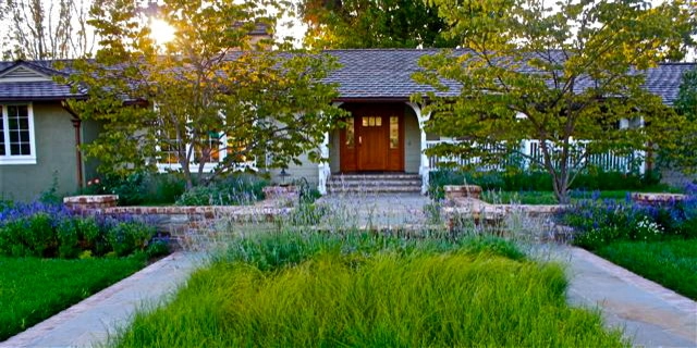 Ranch Style Beauty by Rue Group, Inc. / Kathryn Rue, Landscape Architect - Photo 6