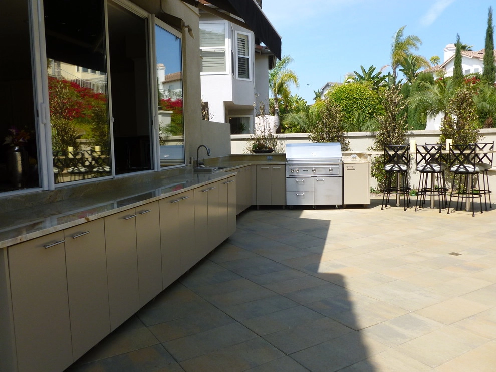 Contemporary Backyard by Rue Group, Inc. / Kathryn Rue, Landscape Architect - Photo 2